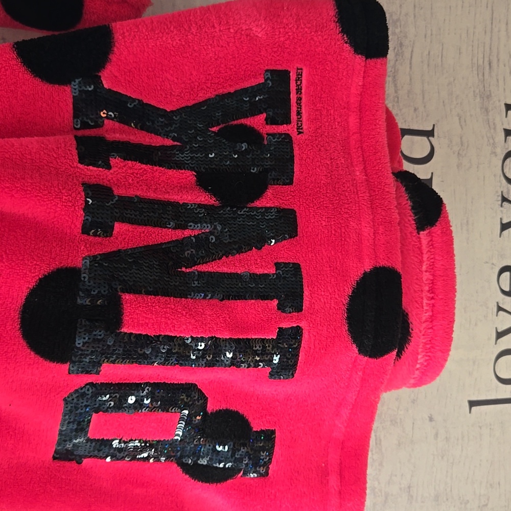 VS Pink Robe - Picture 3 of 4